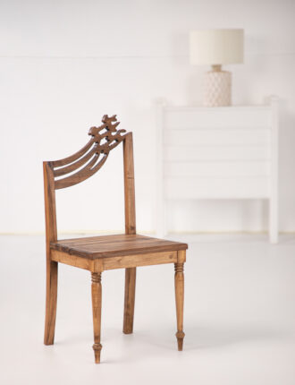 صندلی چوبی طرح عشق